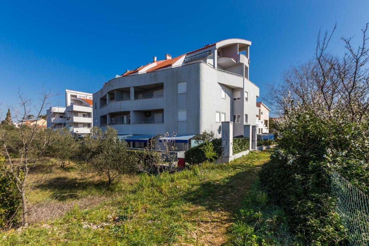 Peter Spalldi Puntamika Exclusive W. Garage Apartment *
